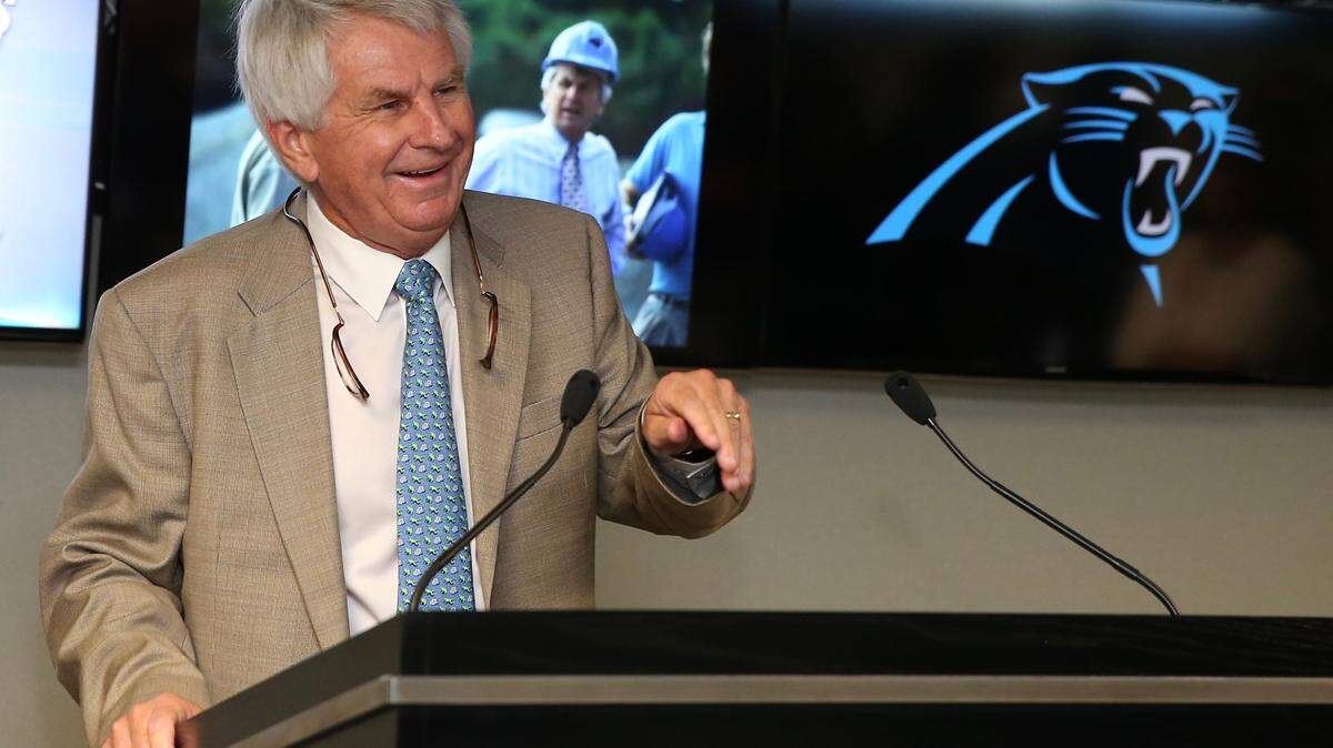 Charlie Dayton of Hilton Head Island speaks during the ceremony when the press box at the Carolina Panthers’ Bank of America Field in Charlotte was named for him in 2016.