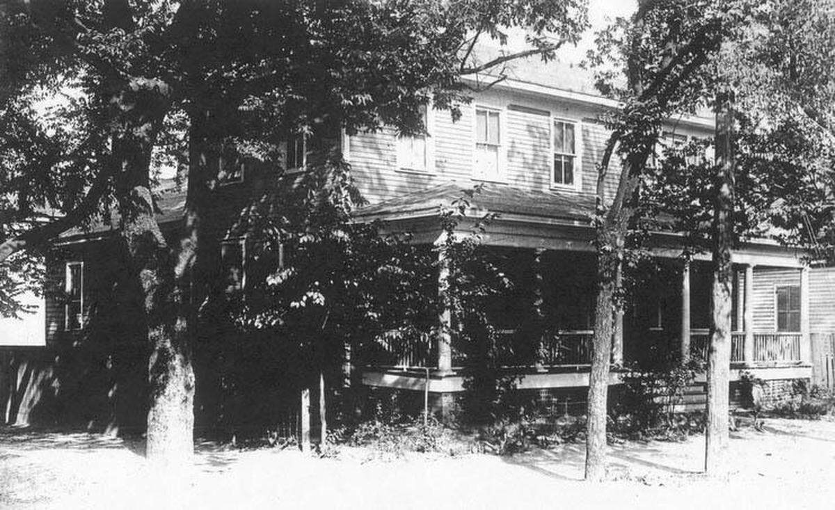 The Mance House was moved in 2008 to make way for new dormitories.