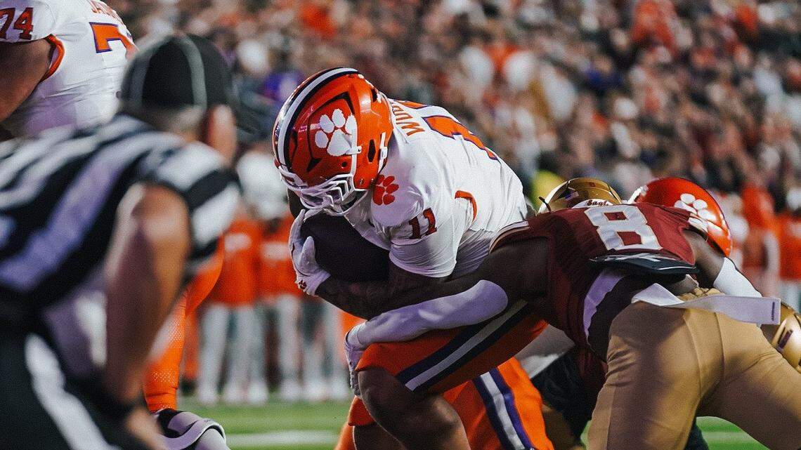 Clemson defensive tackle Peter Woods (11) rushes for a touchdown during the Tigers’ 41-10 win over Boston College on Oct. 11, 2025