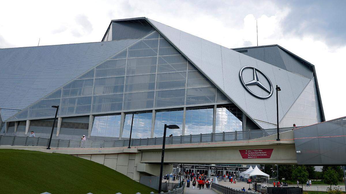 Atlanta’s Mercedes-Benz Stadium seats about 72,000 people but will use a smaller 45,000-seat configuration for the 2022 Chick-Fil-A Kickoff Game between Clemson and Georgia Tech.