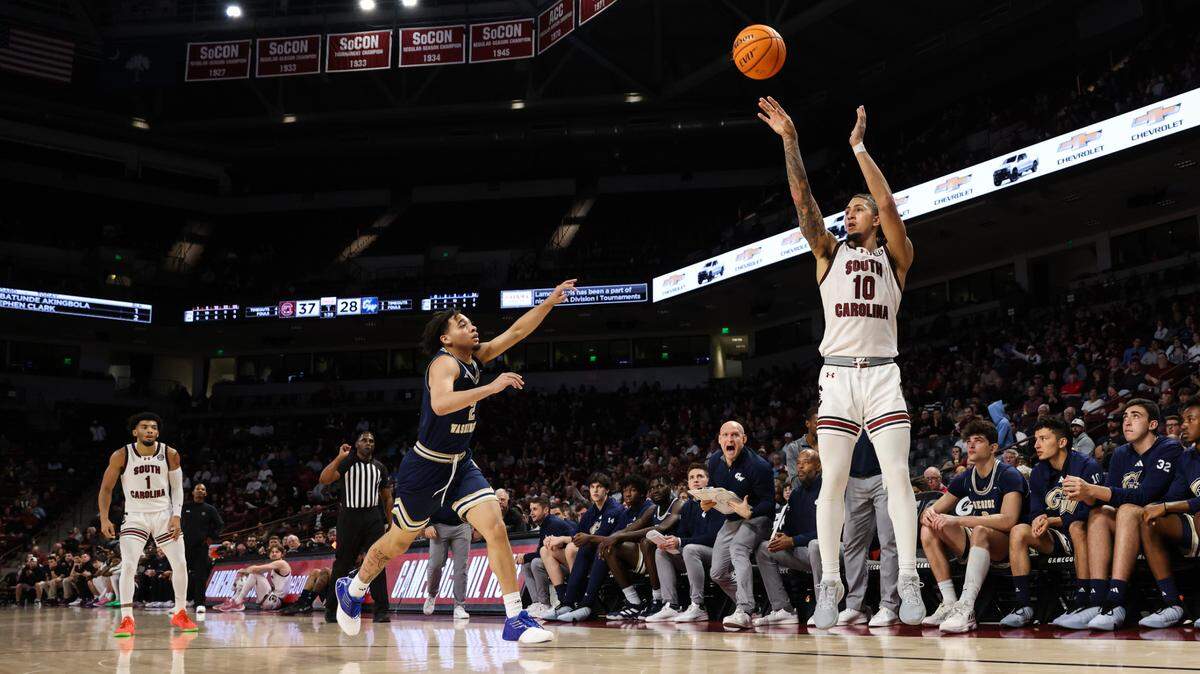 South Carolina guard Myles Stute (10) puts up a three-pointer during the first half of the Gamecocks’ game at Colonial Life Arena in Columbia on Friday, December 1, 2023.