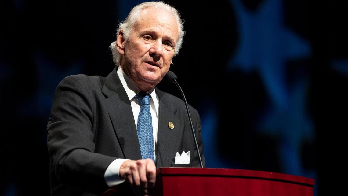Reader calls on governor to ‘remedy harm’ caused by reaction to middle school lesson