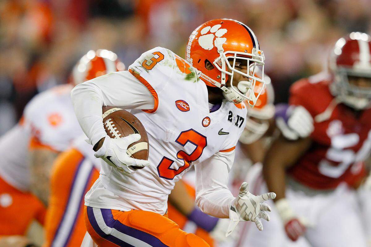Clemson wide receiver Artavis Scott in 2017