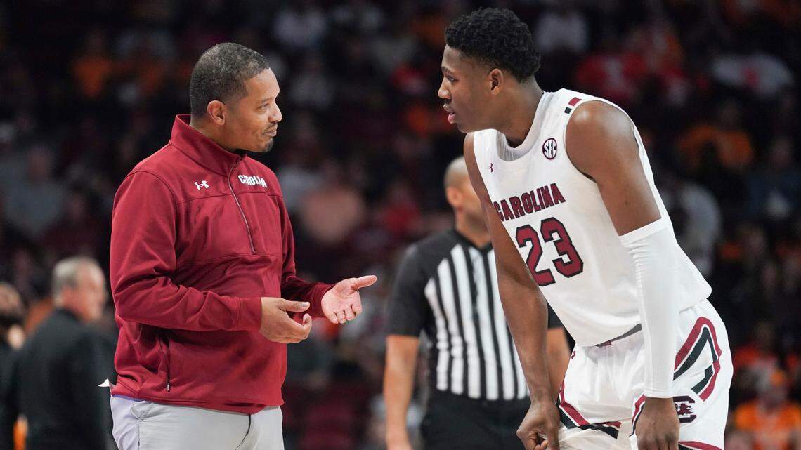 South Carolina head coach Lamont Paris, left, communicates with freshman forward GG Jackson during Saturday’s home game against Tennessee.