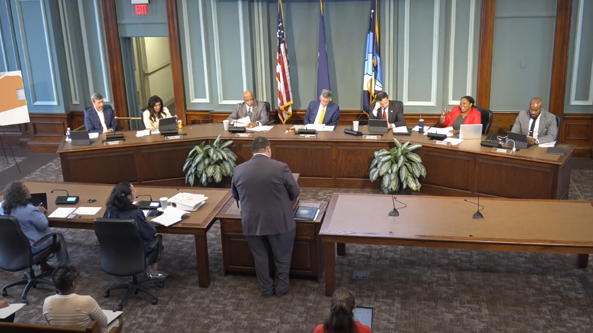 Columbia Code Enforcement Director David L. Hatcher discusses short-term rental regulations with the City Council on Aug. 5, 2025.