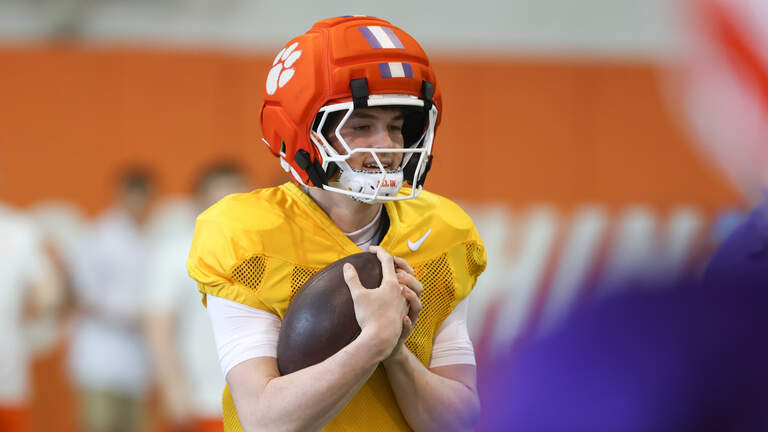 Clemson wide receiver not with team right now because of ‘personal matters’