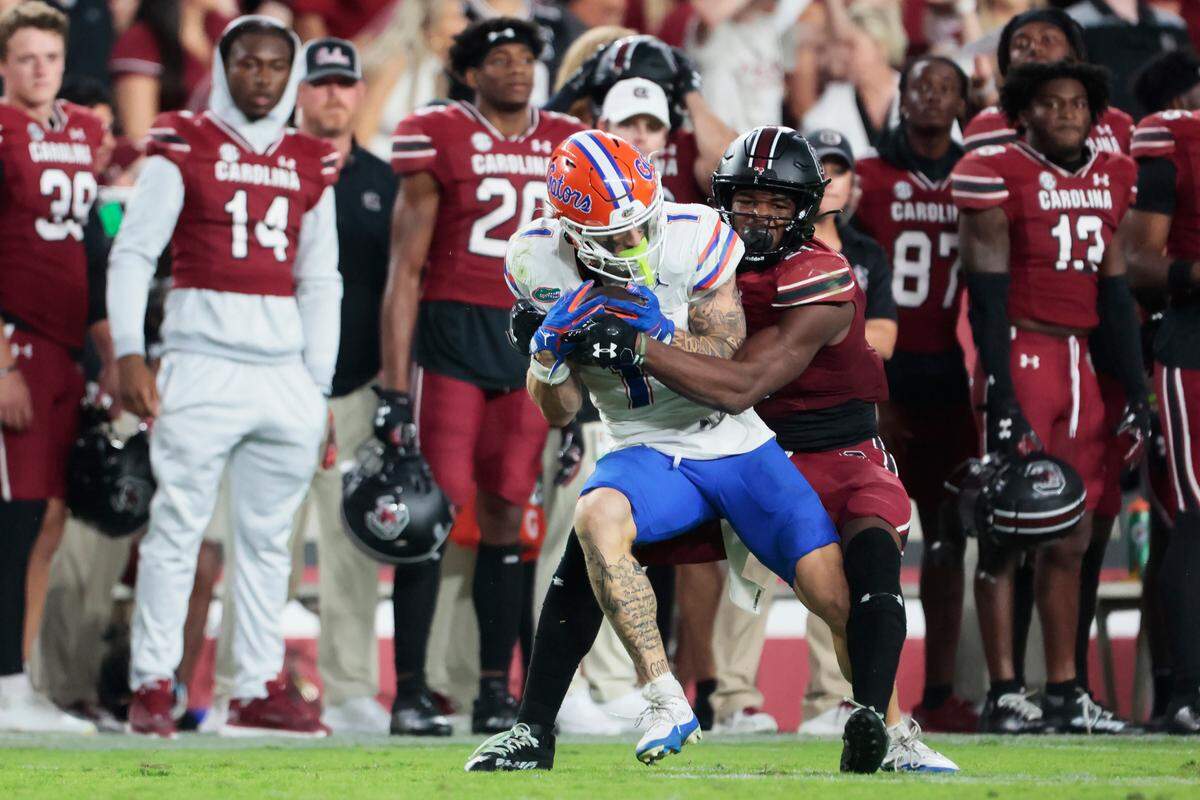 South Carolina’s Nick Emmanwori tackles Florida receiver Ricky Pearsall late in Saturday’s game.