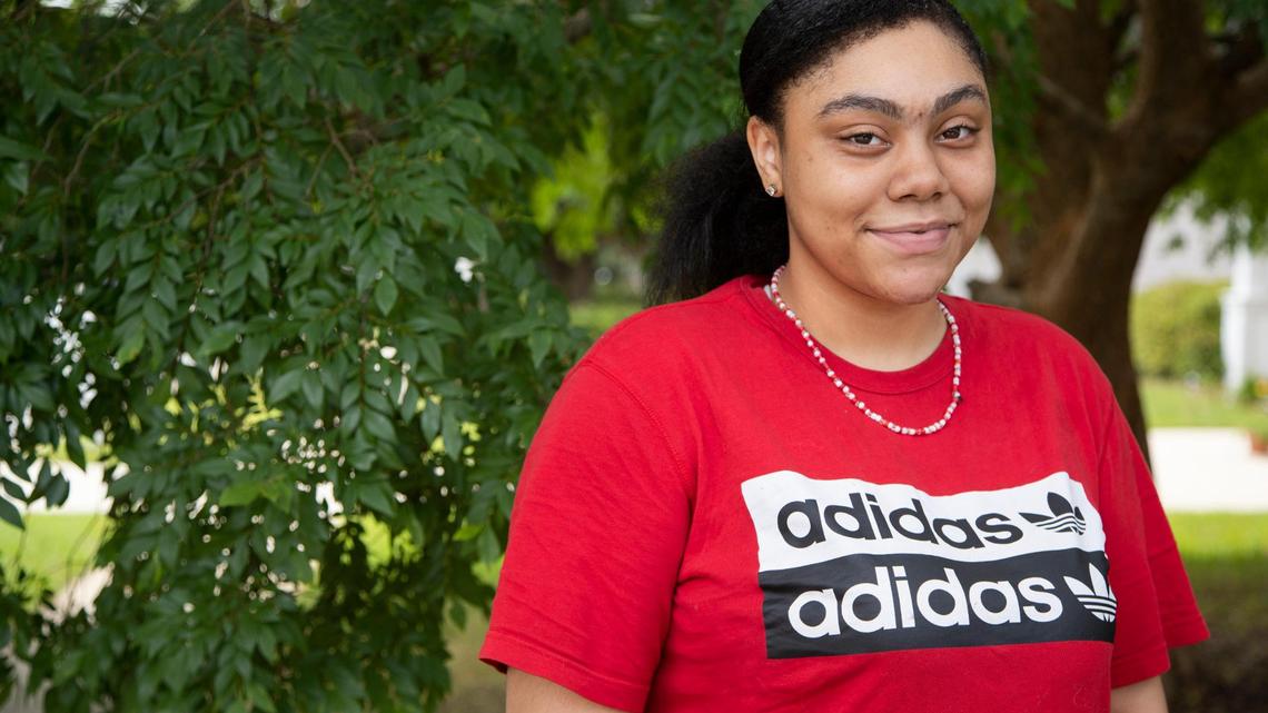 Lexington senior caring for sick father could have graduated early. She chose to stay