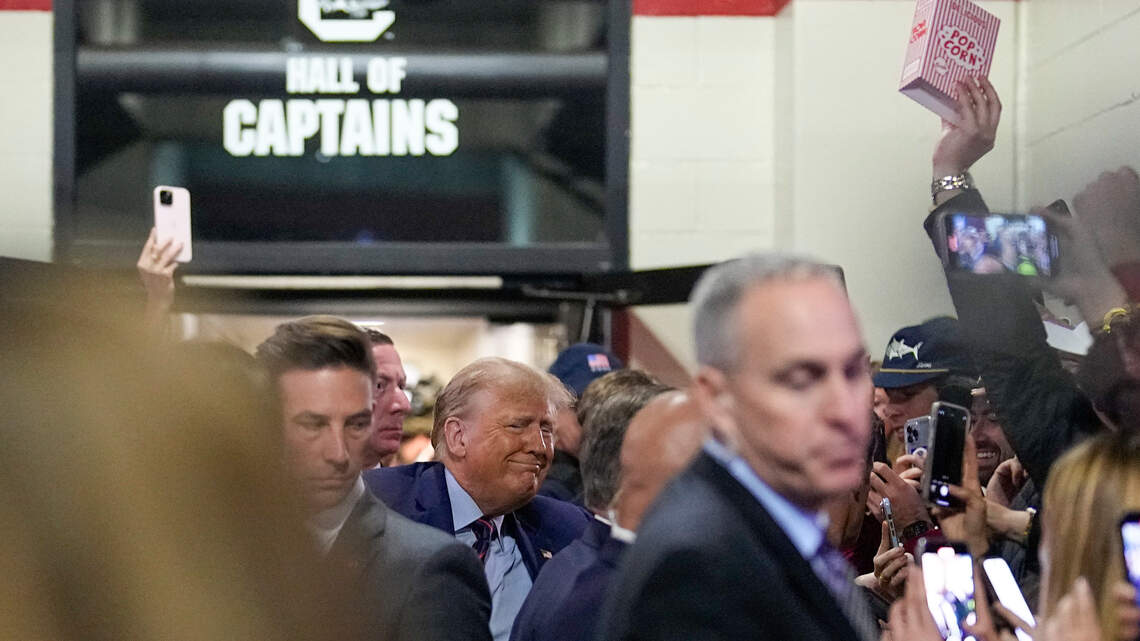 Opinions flare over former President Trump’s game day visit to Williams-Brice Stadium | Opinion