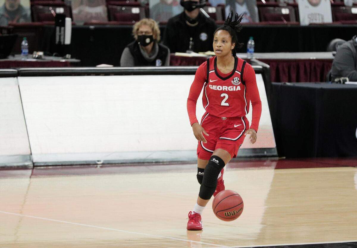 Georgia Lady Bulldogs guard Gabby Connally (2) moves downcourt at Colonial Life Arena on Thursday, January 21, 2021.