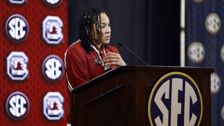How Dawn Staley’s USC roster construction is affected by new NCAA eligibility rules
