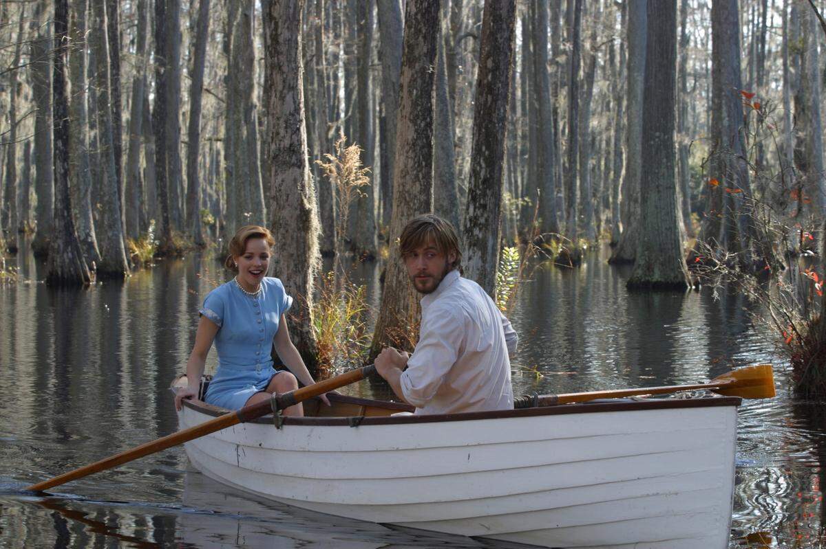 Ryan Gosling & Rachel McAdams at Cypress Gardens filming “The Notebook” in 2003.