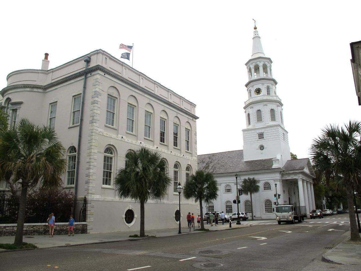 Two restaurants in a South Carolina tourist spot ranked among the country’s best places to eat for Mother’s Day.