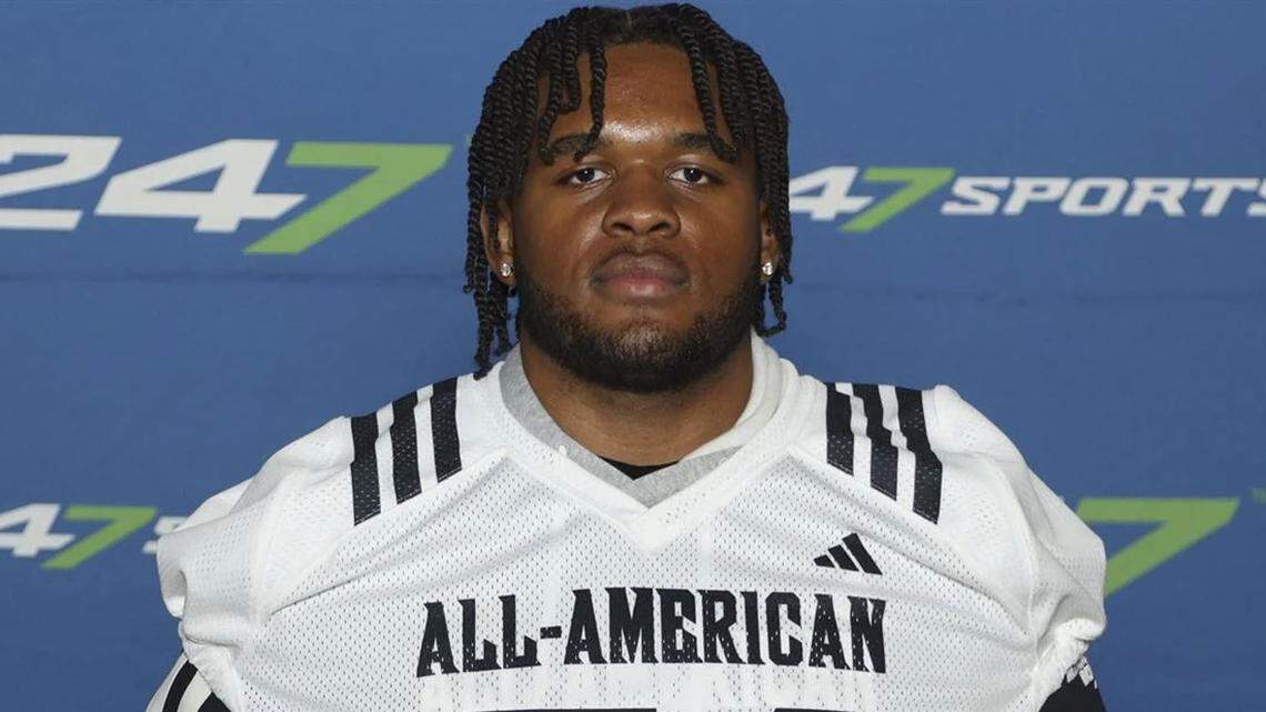 South Carolina Football Darius Gray Commits To Gamecocks The State south-carolina-football-darius-gray-commits-to-gamecocks-the-state