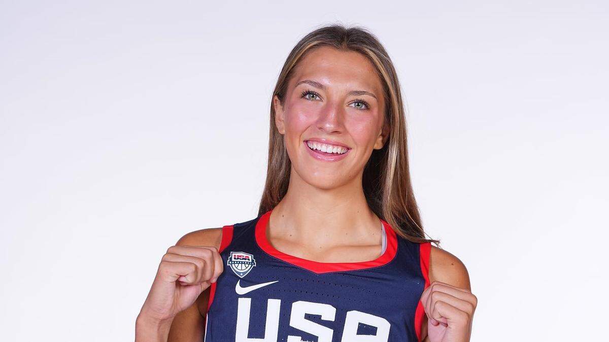 McKenna Woliczko is one of the top women’s basketball recruits for the Class of 2026.