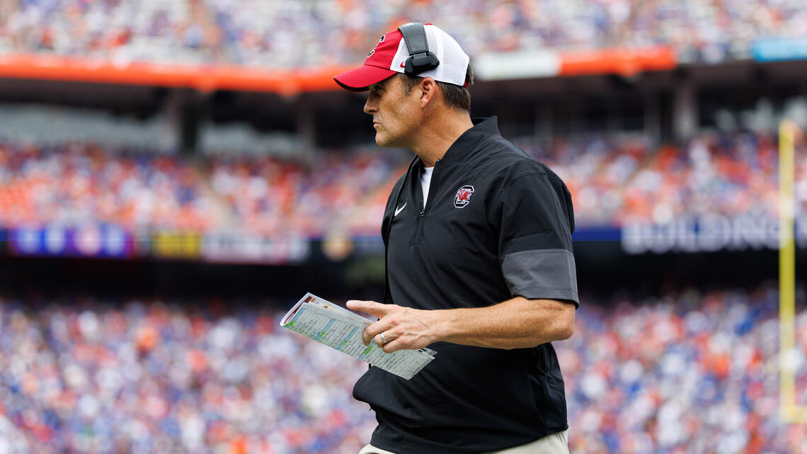Restart time set for South Carolina-Florida football game after weather delay