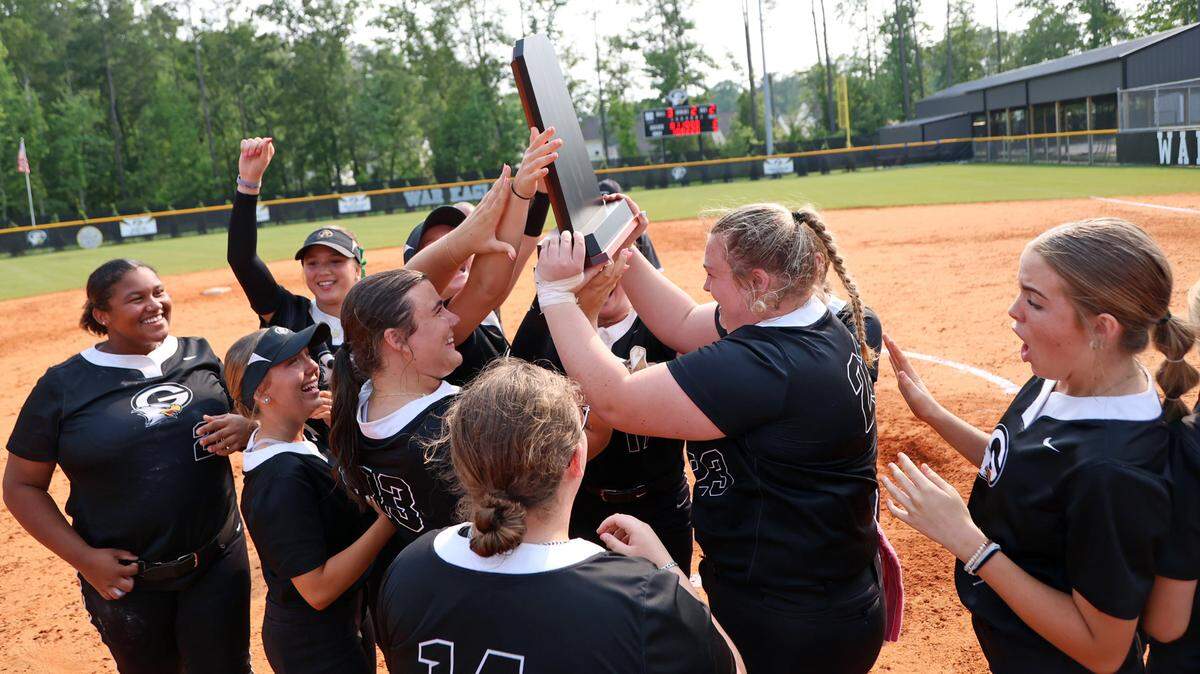 Gray Collegiate celebrates the 2025 Class 4A softball state championship win on Saturday, May 31. The War Eagles defeated York 5-2.