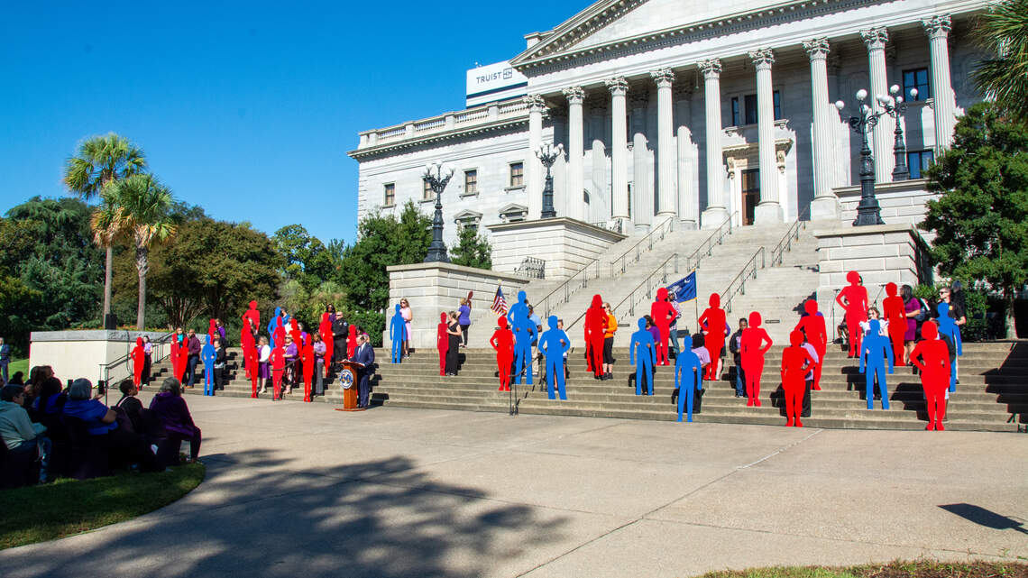 Annual SC domestic violence vigil at State House commemorates 40 victims