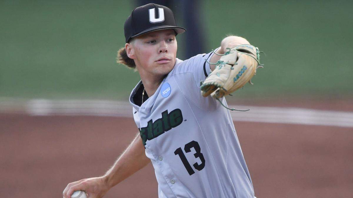 University of South Carolina Upstate sophomore Amp Phillips (13) 