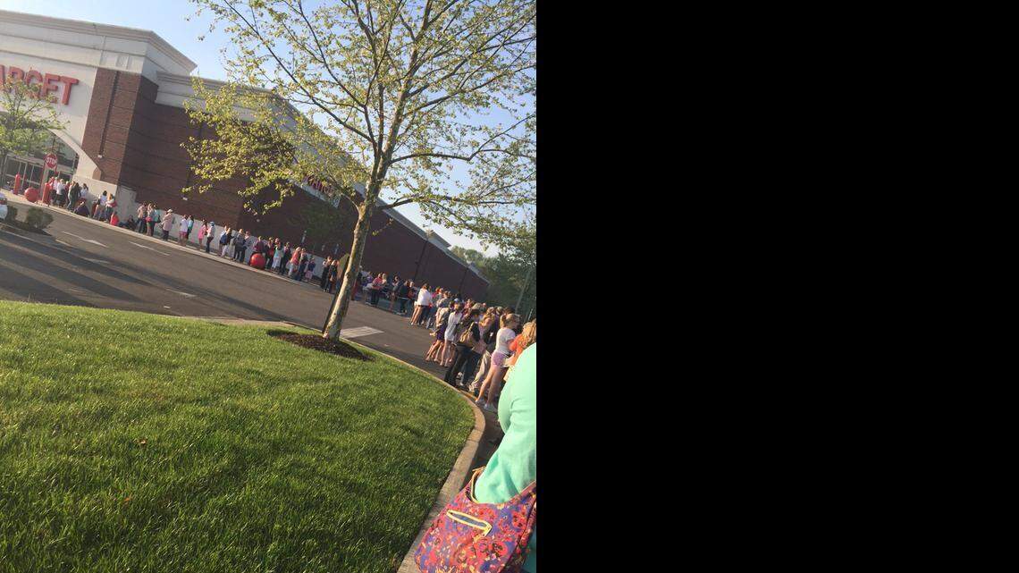 
Photo, via Twitter, of long lines at Richmond, Va., store

