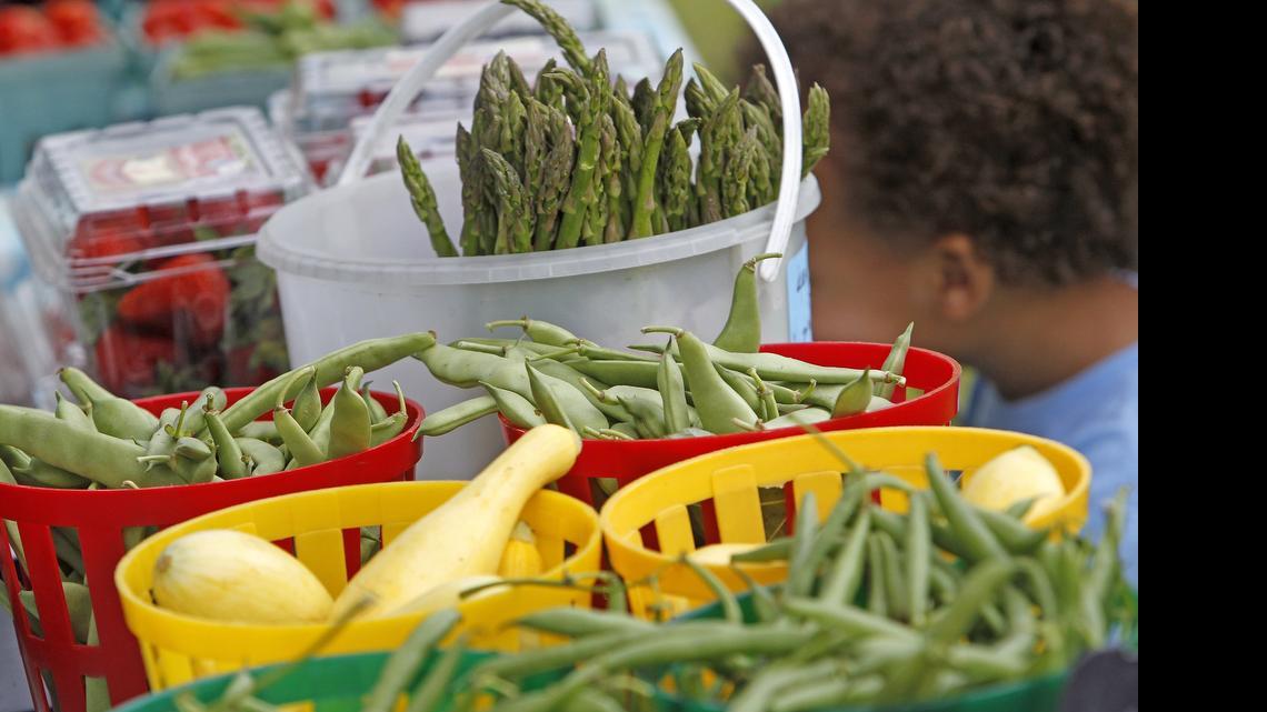 
Midlands area farmers markets offer locally grown foods and locally produced artisan items. Check out the market schedule in Cook’s Calendar.

