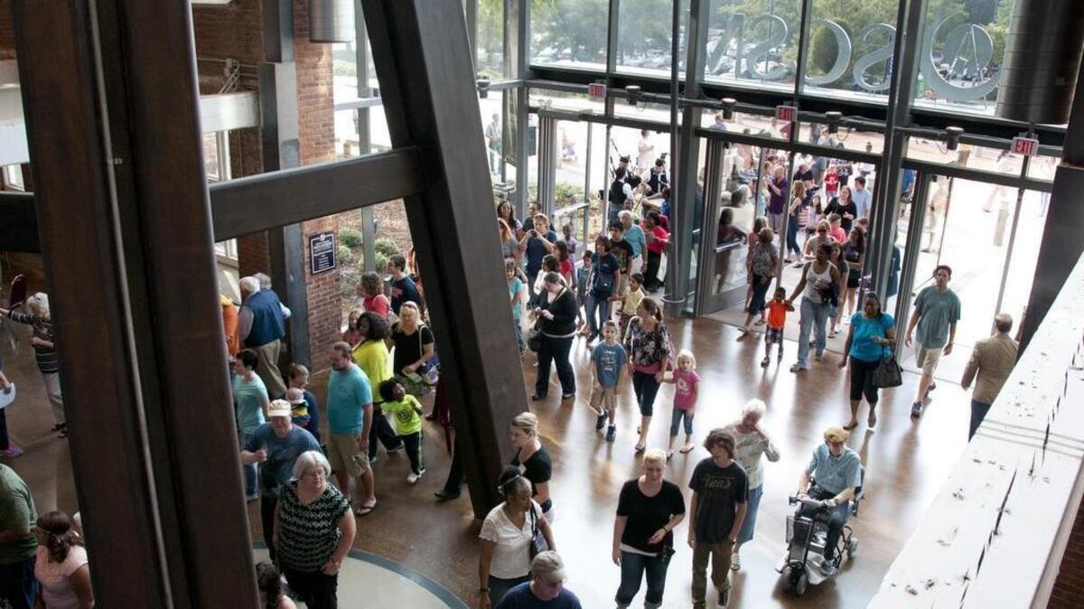 The crowd enters the South Carolina State Museum on opening day of observatory, planetarium and 4D theatre.