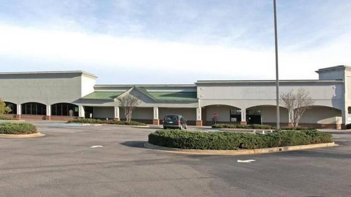 Specialty grocer no longer in the plans for Lake Murray Boulevard center