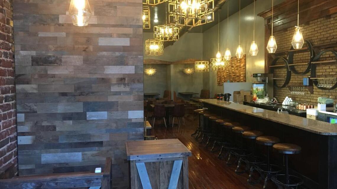 New Vista restaurant to open this month