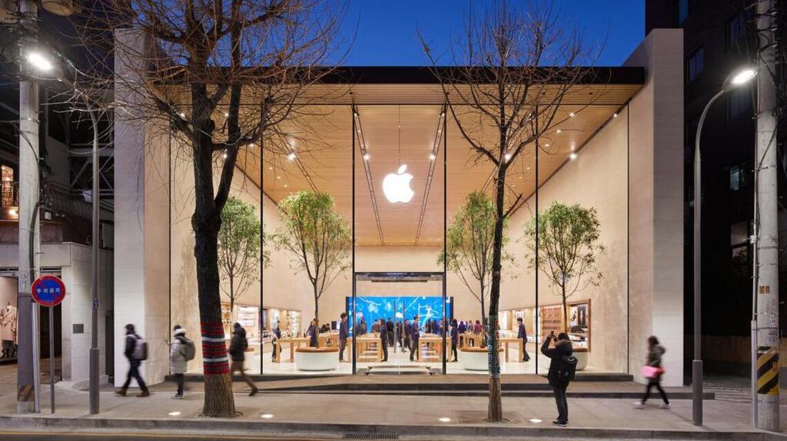 A local retail expert answers the question: Will Columbia ever get an Apple store?