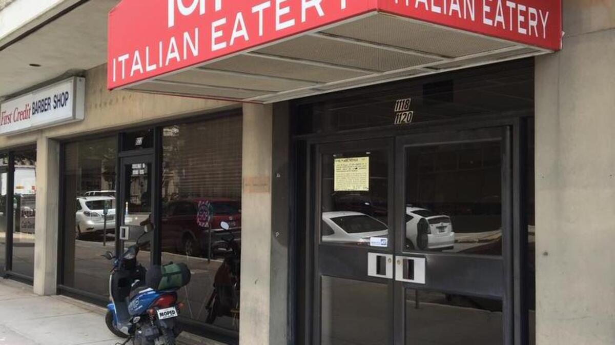 A new restaurant will soon open in the former Tony’s Pizza location on Washington Street downtown.