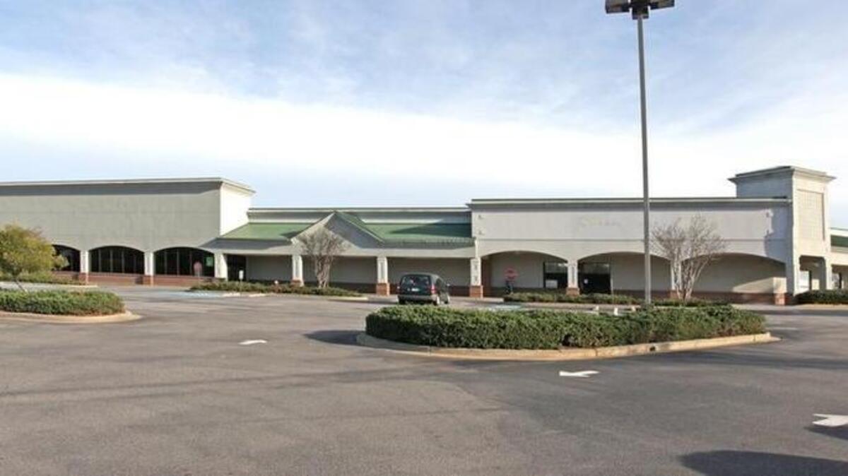 High Point Centre at 800 Lake Murray Blvd. in Irmo will soon be getting a new "specialty grocer" according to Florida-based PEBB Enterprises who recently purchased the center.