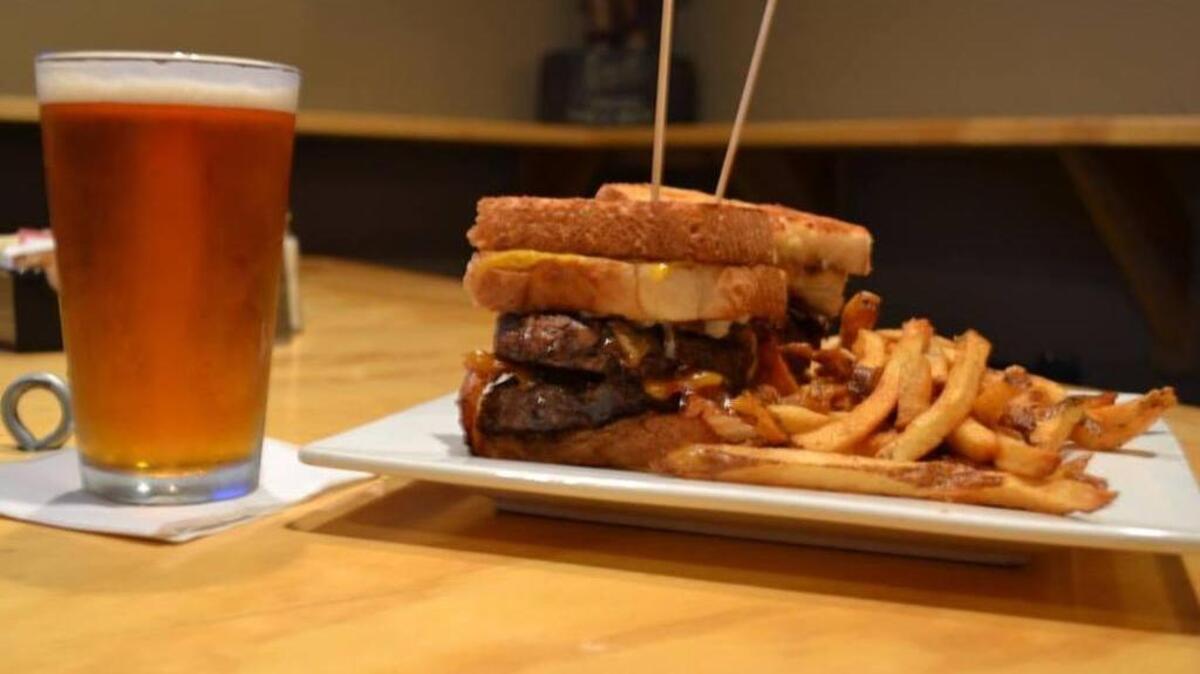 Henry’s Restaurant and Bar will open a location on State Street in Cayce later this year.