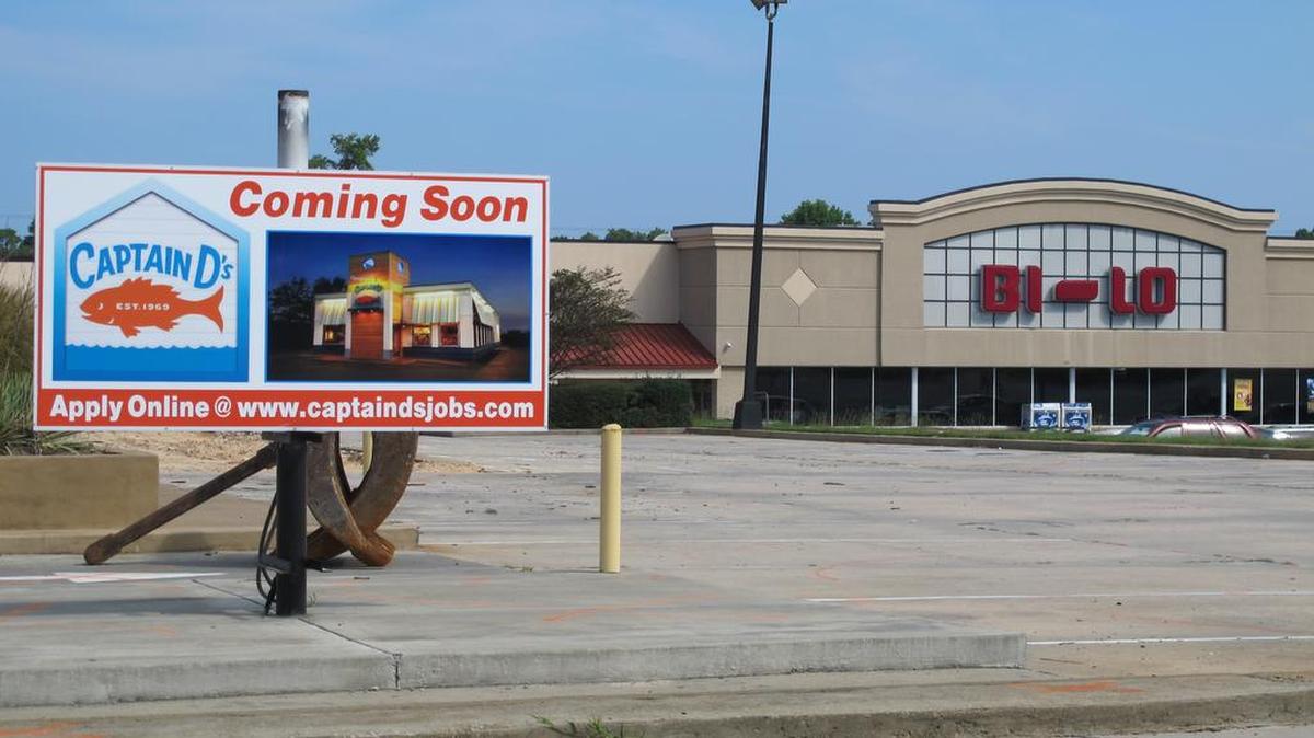 
A Captain D’s restaurant is scheduled to open at 415 Columbia Ave. in Lexington.
