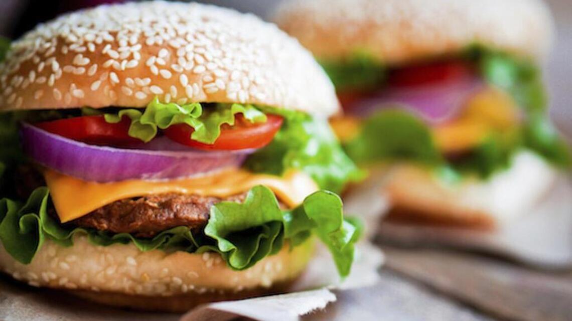 20 least caloric burgers at chain restaurants