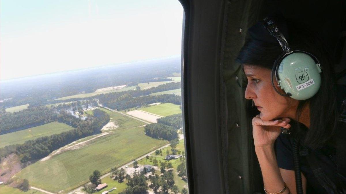 
South Carolina Governor Nikki Haley assesses flood damage in Horry County from a United States Army helicopter. 10/7/15
