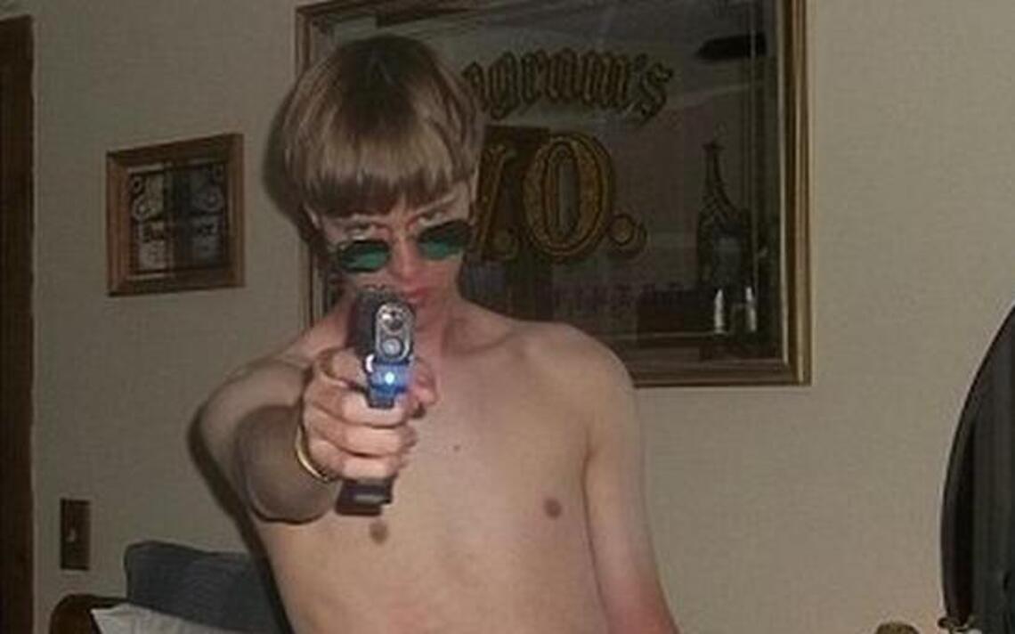 Snafu in federal background check let accused Charleston killer Roof buy gun, FBI says