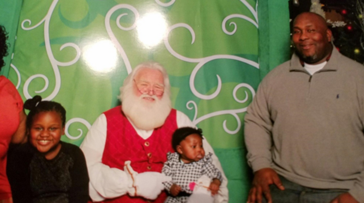 The father’s name is William Lee Griffin II, 43. The children’s names are Syeira Yanice Lewis, 6, and Sa-nya Yurria Griffin, who is 4 months old.