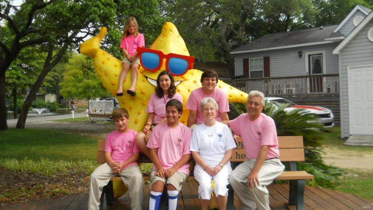 Barbara and Harry “Peewee” Gunnells (front row right) with grandchildren in Myrtle Beach in 2013