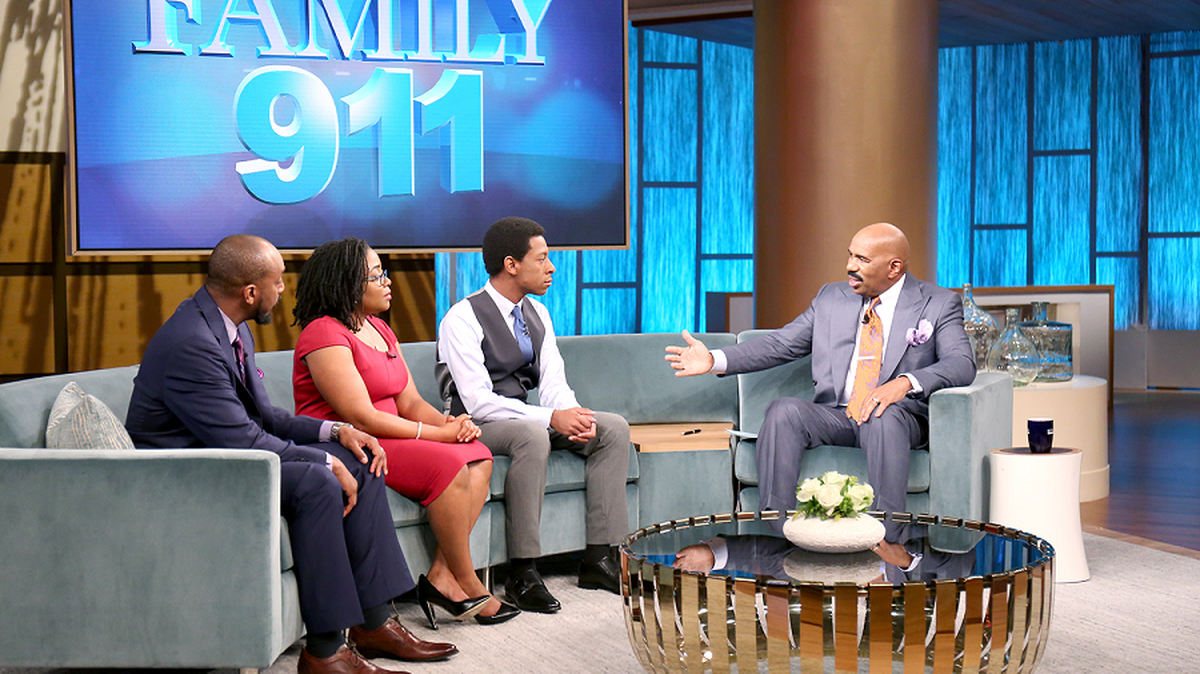 Damon and Zawadi Walker, Samaj Walker and Steve Harvey.