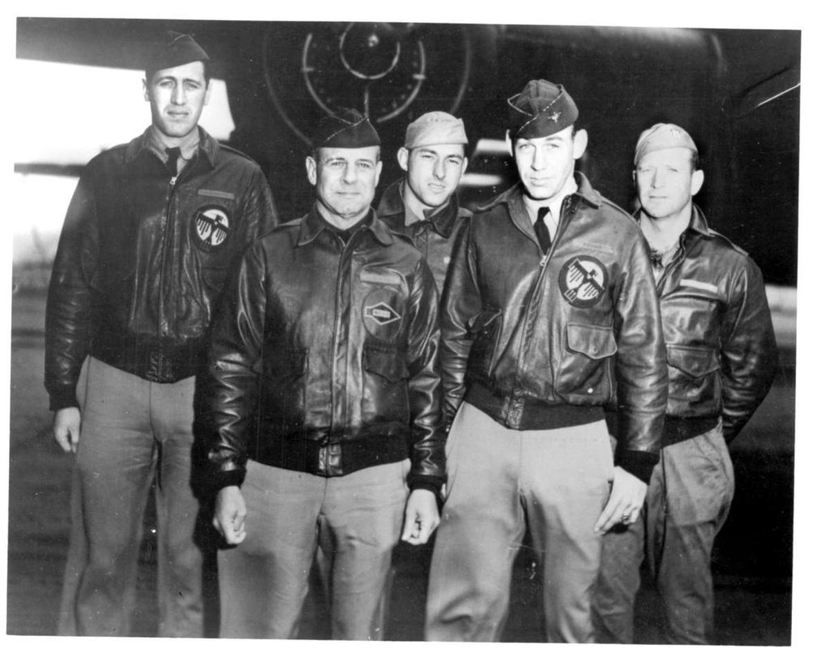 The crew on Jimmy Doolittle’s plane on April 18, 1941. From left, Lt. Henry A. Potter, navigator; Lt. Col. James H. Doolittle, pilot; Staff Sgt. Fred A. Braemer, bombardier; Lt. Richard E. Cole, co-pilot; Staff Sgt. Paul J. Leonard.