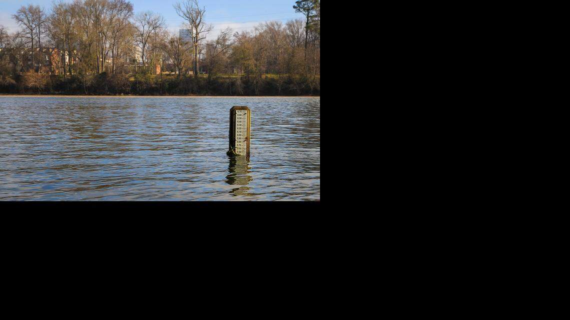 
The removal of coal tar residue in the Congaree River near the Gervais Street bridge is on hold while SCANA revises its plans for the project. The three-year project isn’t likely to begin before late summer.
