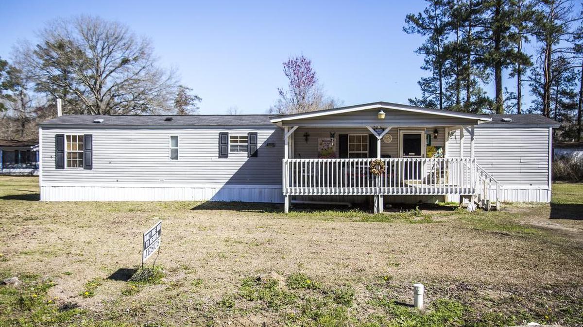 The Conway mobile home where Benjamin Thomas Samuel McDowell lives with his mother.