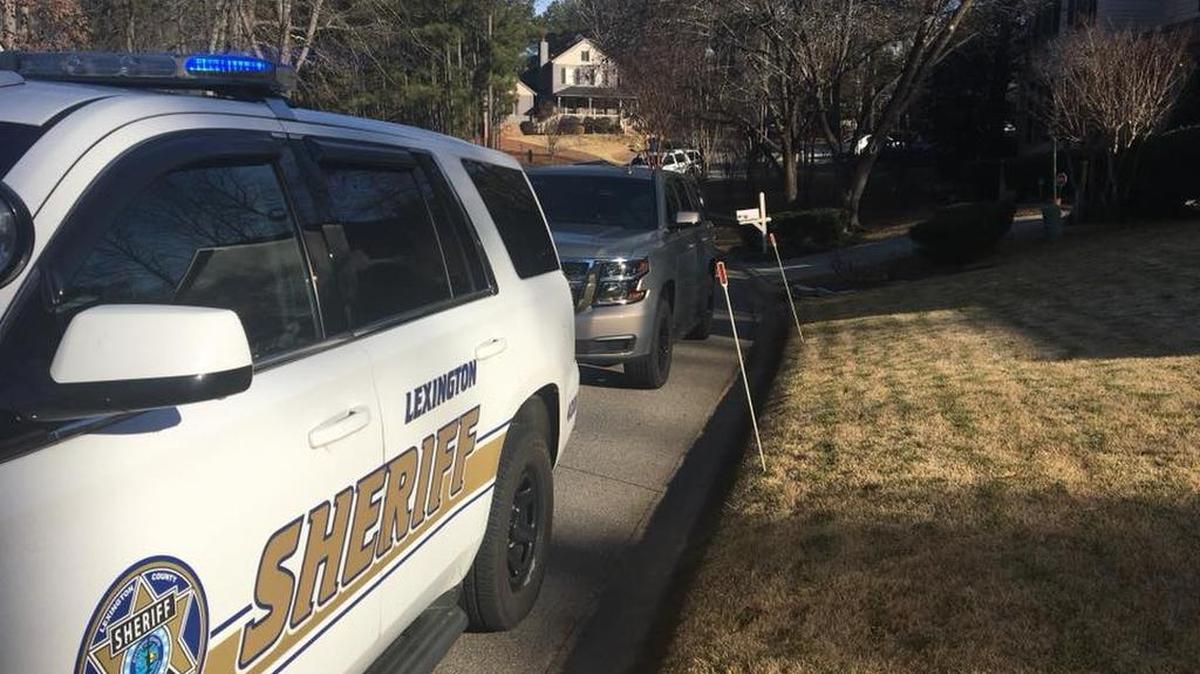 Lexington County sheriff’s deputies at the scene of a home break-in on Mapleview Drive on Dec. 30, 2017.
