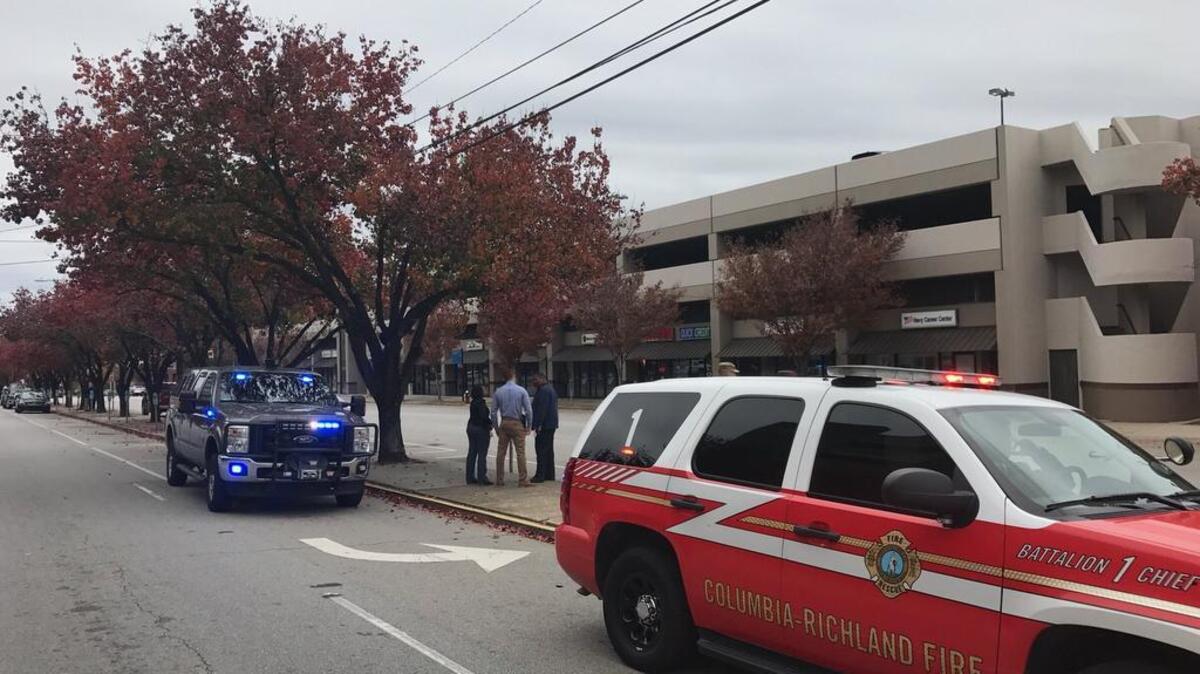 Columbia police and Columba-Richland Fire are on teh scene in the 1300 block of Assembly Street where a bomb threat was called in to a business.