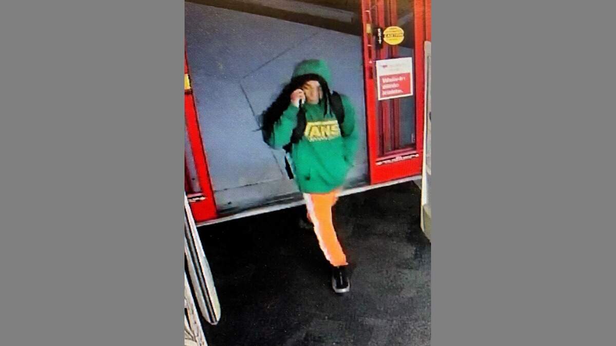 Police are looking for a robber who stole from a Lexington pharmacy early Thursday.