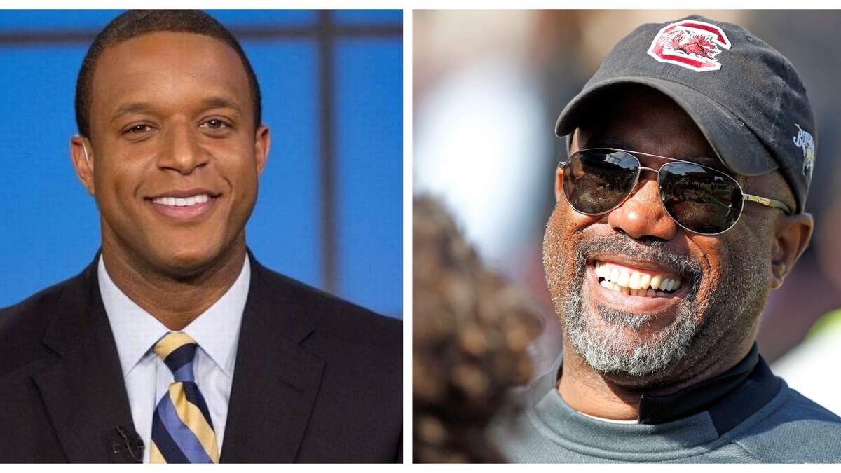 S.C. natives Craig Melvin, left, and Darius Rucker, right, sang a ‘Hootie & the Blowfish’ song together on NBC’s ‘Today’ show Tuesday.