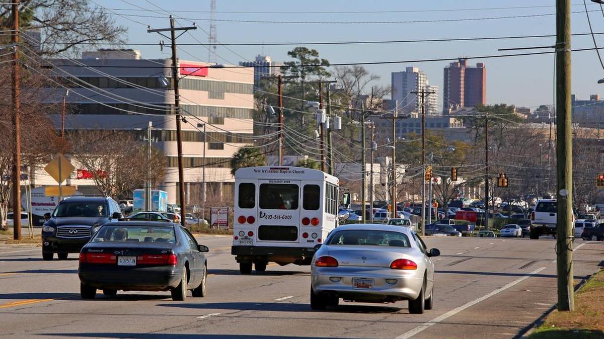Cayce officials want to transform Knox Abbott Drive into a gateway featuring landscaped medians.