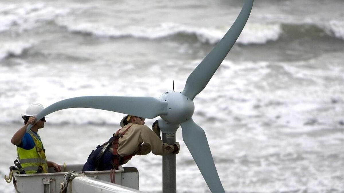 A wind turbine was installed in the Cherry Grove area for educational purposes. janet blackmon morgan - jblackmon@thesunnews.com