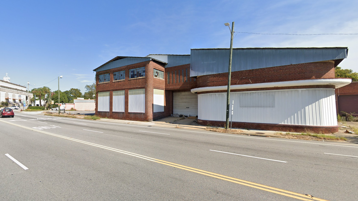 Colite Technologies, a company co-owned by Columbia Councilman Peter Brown, will move into the former Nuttall Tires shop on Millwood Avenue. The property will first be renovated. The company plans to make the move by summer 2024.