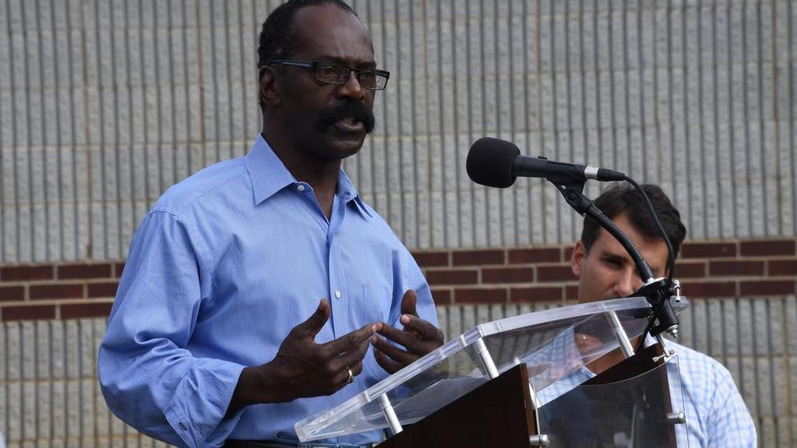 Columbia City Councilman Sam Davis talks about the renovated Owens Field Park at a 2016 ceremony.